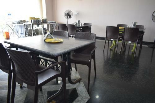 Hotel Vijay Krishna Mahal