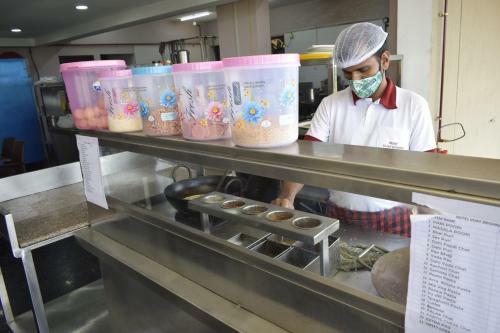 Hotel Vijay Krishna Mahal