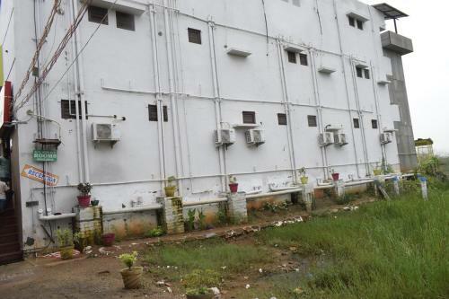 Hotel Yen Residency