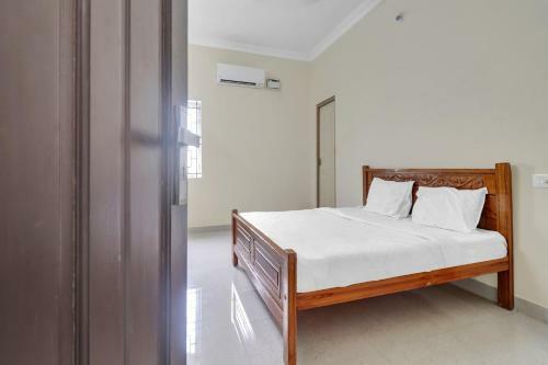 Hotel Oyo Flagship 83084 Kr Lodge