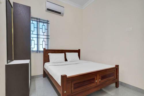 Hotel Oyo Flagship 83084 Kr Lodge