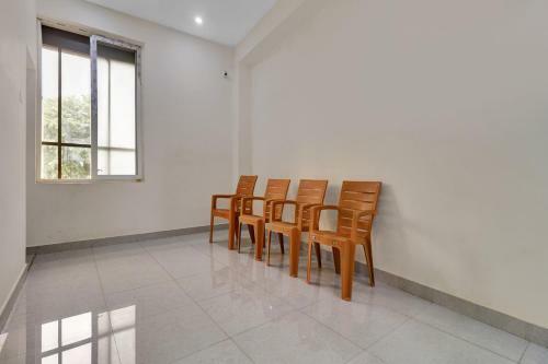 Hotel Oyo Flagship 83084 Kr Lodge