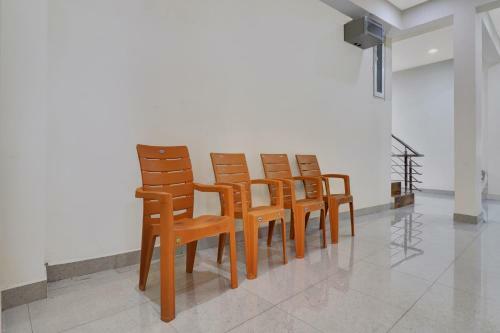 Hotel Oyo Flagship 83084 Kr Lodge