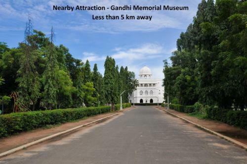 Hotel Oyo Flagship 83084 Kr Lodge