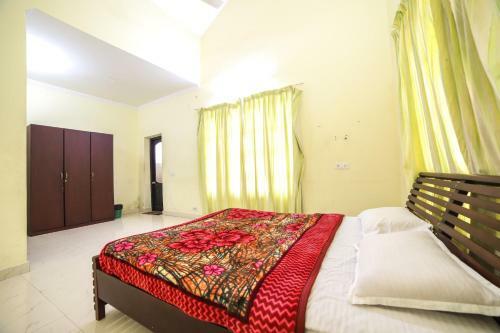 Villa Tvj White House