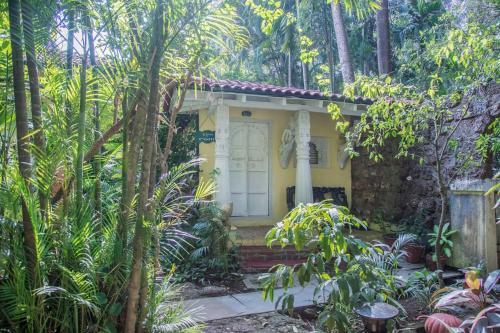 Villa Ishavilas By Lohono Stays
