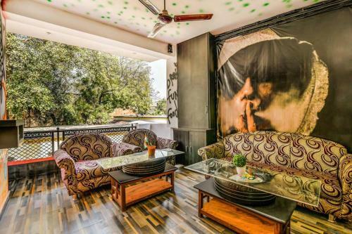 Hotel Stay Inn Charbagh Lucknow Junction