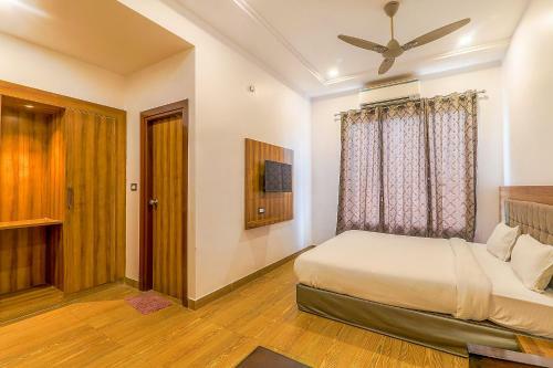 Hotel Fabexpress Global Inn Gold