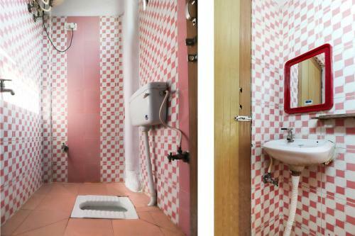 Hotel Spot On 46219 Satkar Guest House