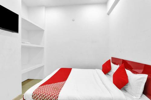 Oyo 81731 Hotel Welcome Inn