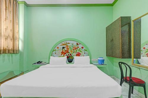 Hotel Capital O 86046 Uday Raj Lawn