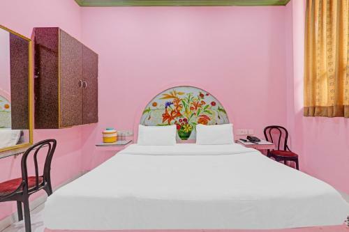 Hotel Capital O 86046 Uday Raj Lawn