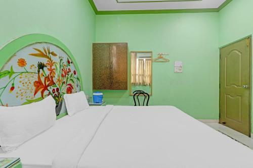 Hotel Capital O 86046 Uday Raj Lawn