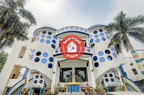 Hotel Capital O 86046 Uday Raj Lawn