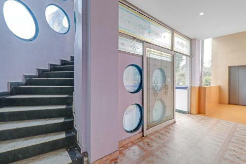 Hotel Capital O 86046 Uday Raj Lawn