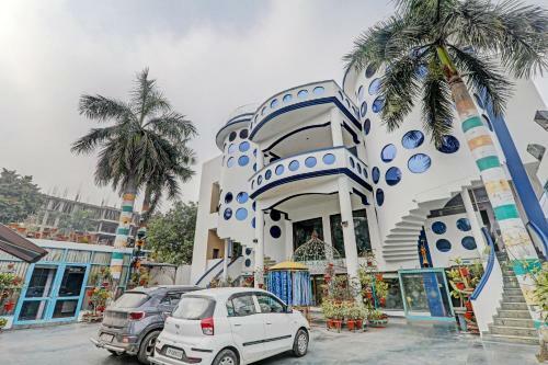 Hotel Capital O 86046 Uday Raj Lawn
