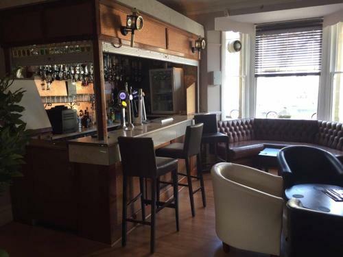 Bed & Breakfast The Pines Guest Accommodation