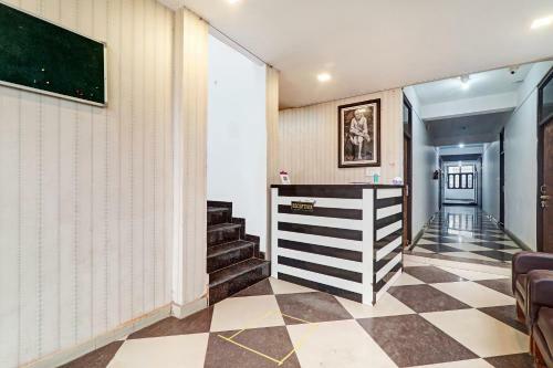 Oyo 85333 Hotel Delight Inn
