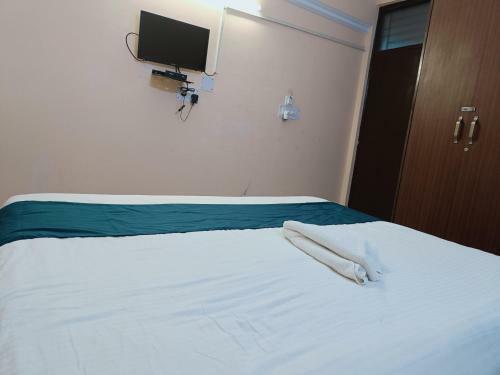 Hotel The Avps Grand