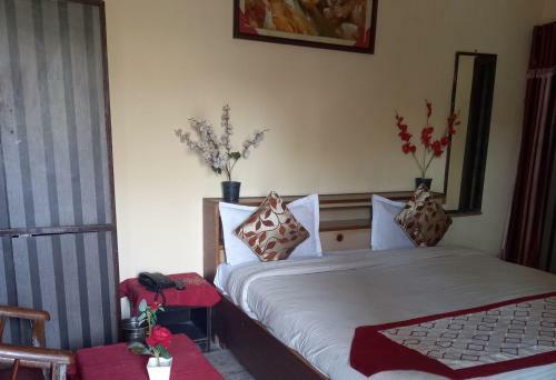 Oyo 87304 Oasis Hotel