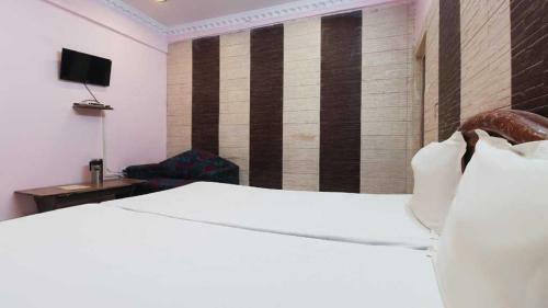 Hotel Sanjay Royal By Wb Economy