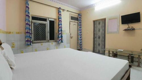 Hotel Sanjay Royal By Wb Economy