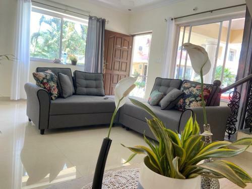 Villa Sun-kissed Holidays, Dabolim, Goa- Aquarius