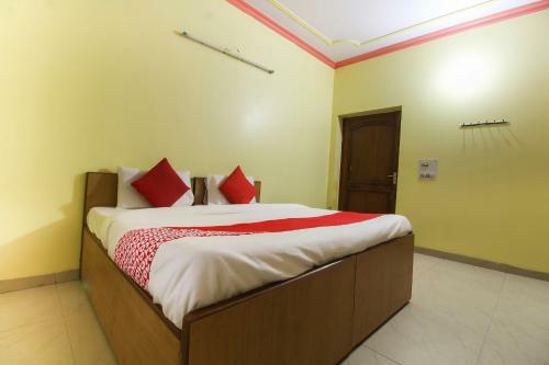 Hotel Oyo 65566 Mukund Dham