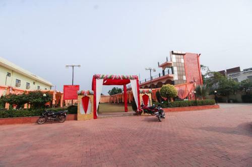 Hotel Oyo 65566 Mukund Dham