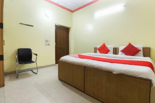 Hotel Oyo 65566 Mukund Dham