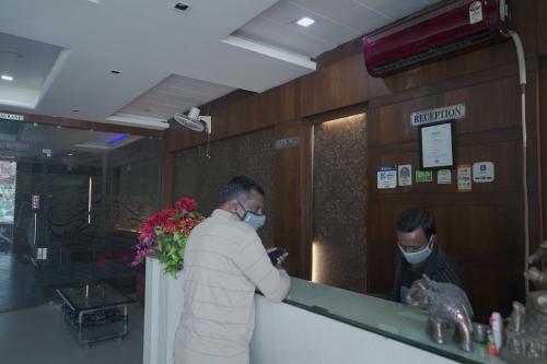 Hotel Amar Palace By Wb Inn