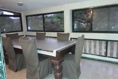 Villa Gold Next With Swimming Pool 6 Bhk