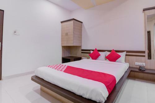 Hotel Oyo Flagship 15466 Cm Palace