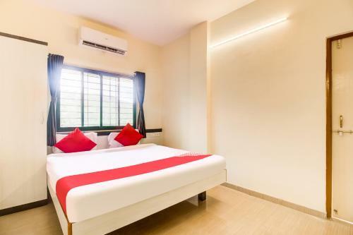 Oyo 60015 Hotel Saee Residency