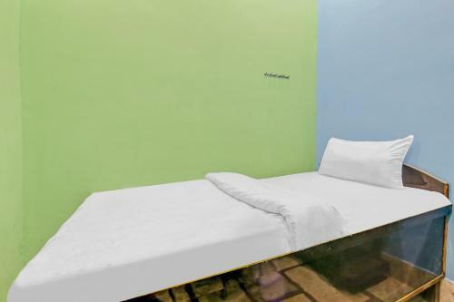 Hotel Oyo 85846 Royal Inn