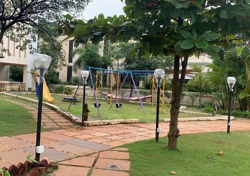 Evilla No 10 With A Lush Green Surrounding