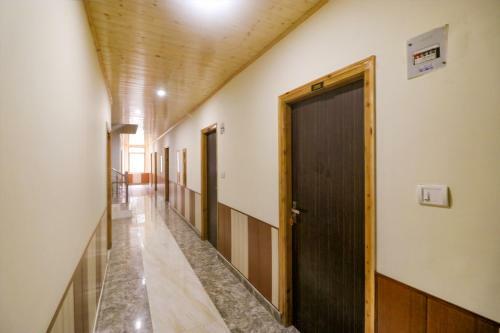 Fabhotel Castle Rock Vashisht