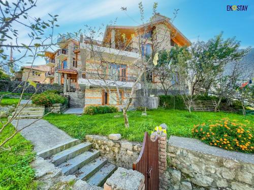Eko Stay - Snowpeak Villa