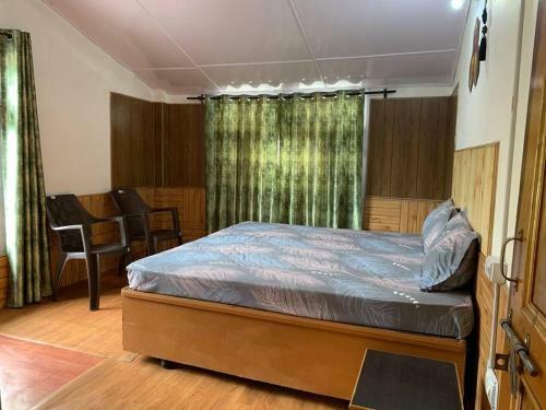 Ozzy Home Manali I Pet Friendly