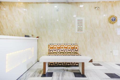Hostal Oyo Home 75669 Akash Inn
