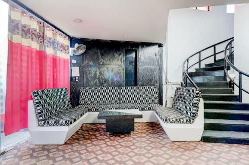 Hotel Oyo Flagship 83347 Mjr Residency