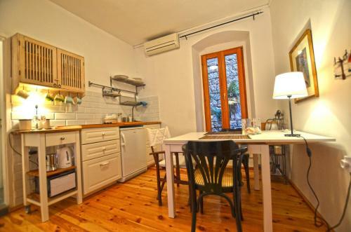Leko Old Town Apartment
