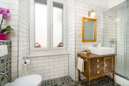 Luxury Boutique Apartment Stone Palace
