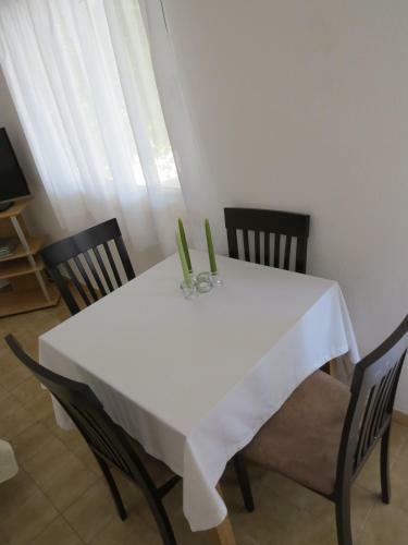 Apartments Lovri? - 30 Meters To The Beach