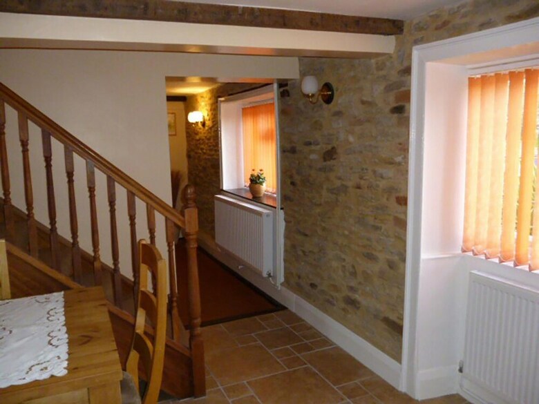 Hostal Quiet Woman House