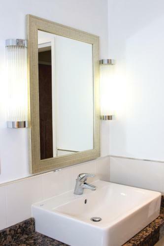 Humber Royal Hotel - "a Bespoke Hotel"