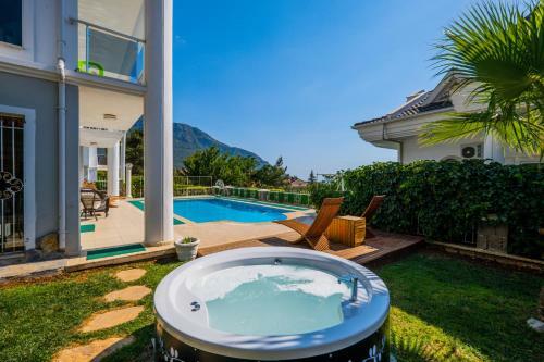Milez Sultan Luxury Villa By Solo Villa