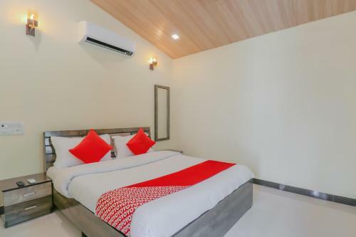 Hotel Oyo 79699 Snehaprabha The Landmark