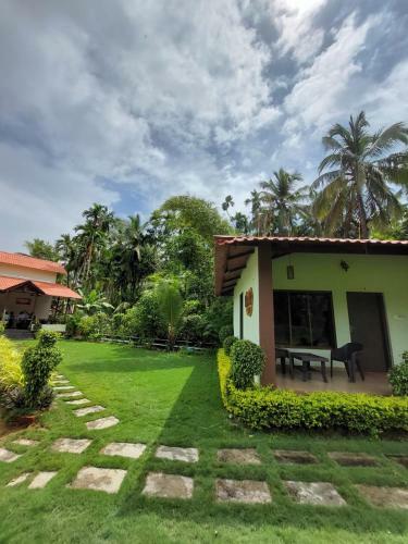 Hotel Chintamani Resort Nagaon Beach