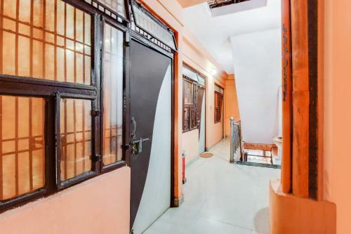 Vaccinated Staff - Spot On 60711 Hotel Radhe Inn